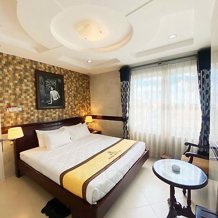 Hoang Thanh Thuy Airport Hotel 2 - Gan Am Thuc Dem Cho Hoang Hoa Tham Ho Chi Minh City Bagian luar foto