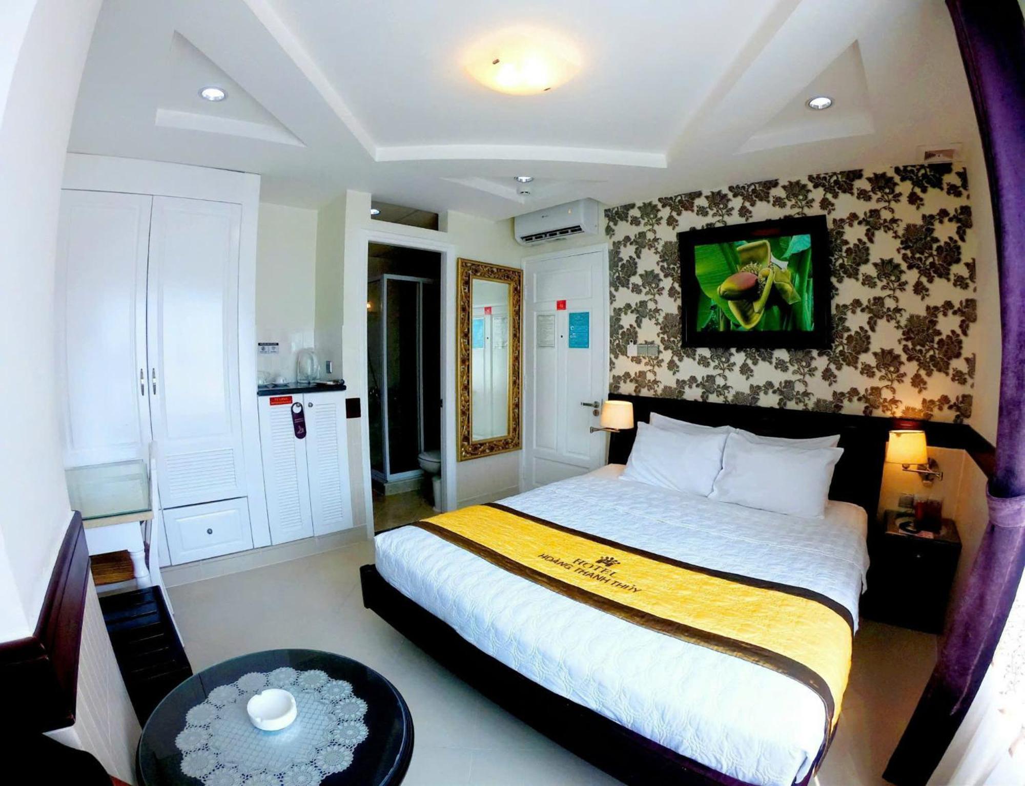 Hoang Thanh Thuy Airport Hotel 2 - Gan Am Thuc Dem Cho Hoang Hoa Tham Ho Chi Minh City Bagian luar foto