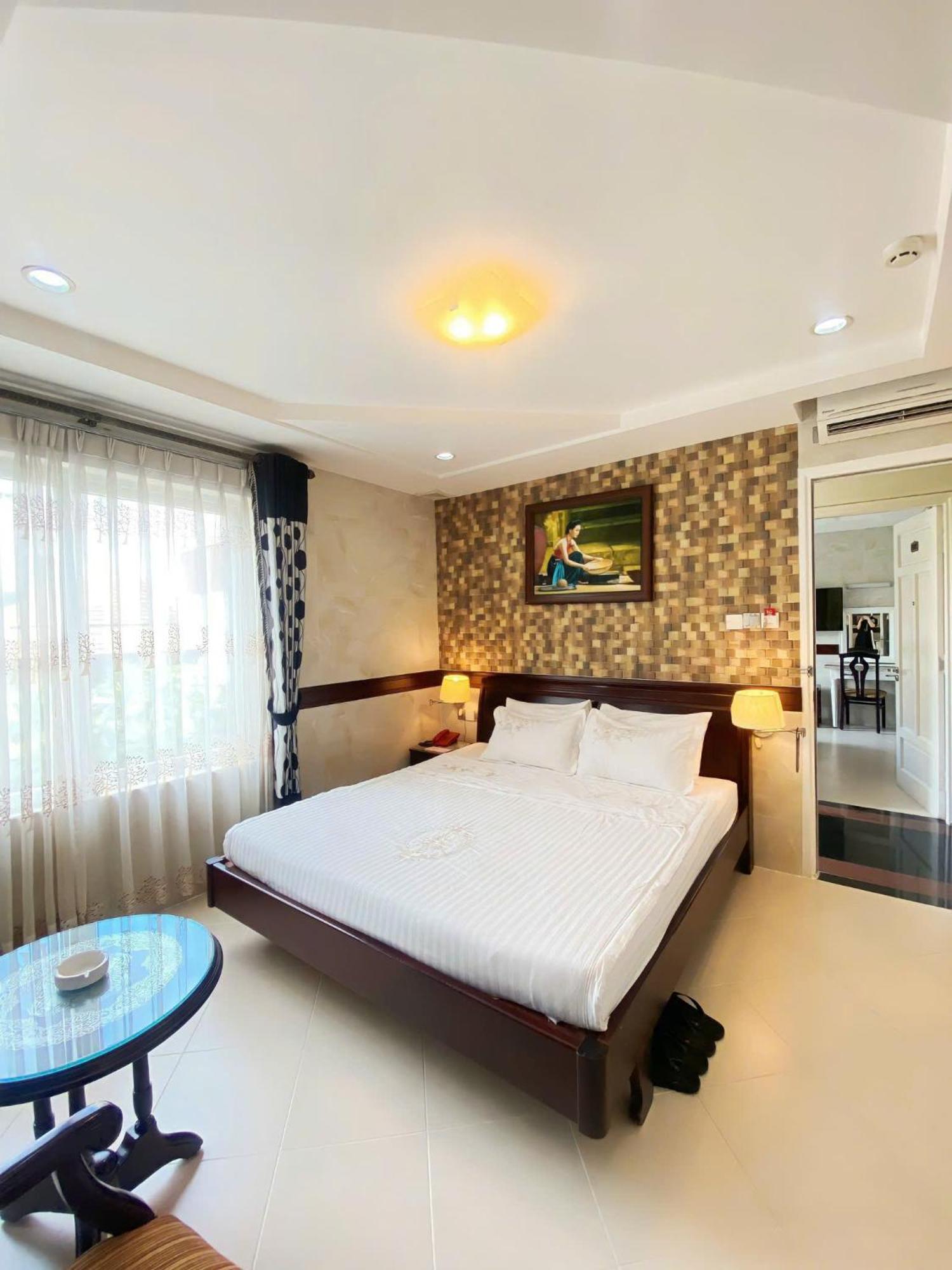 Hoang Thanh Thuy Airport Hotel 2 - Gan Am Thuc Dem Cho Hoang Hoa Tham Ho Chi Minh City Bagian luar foto