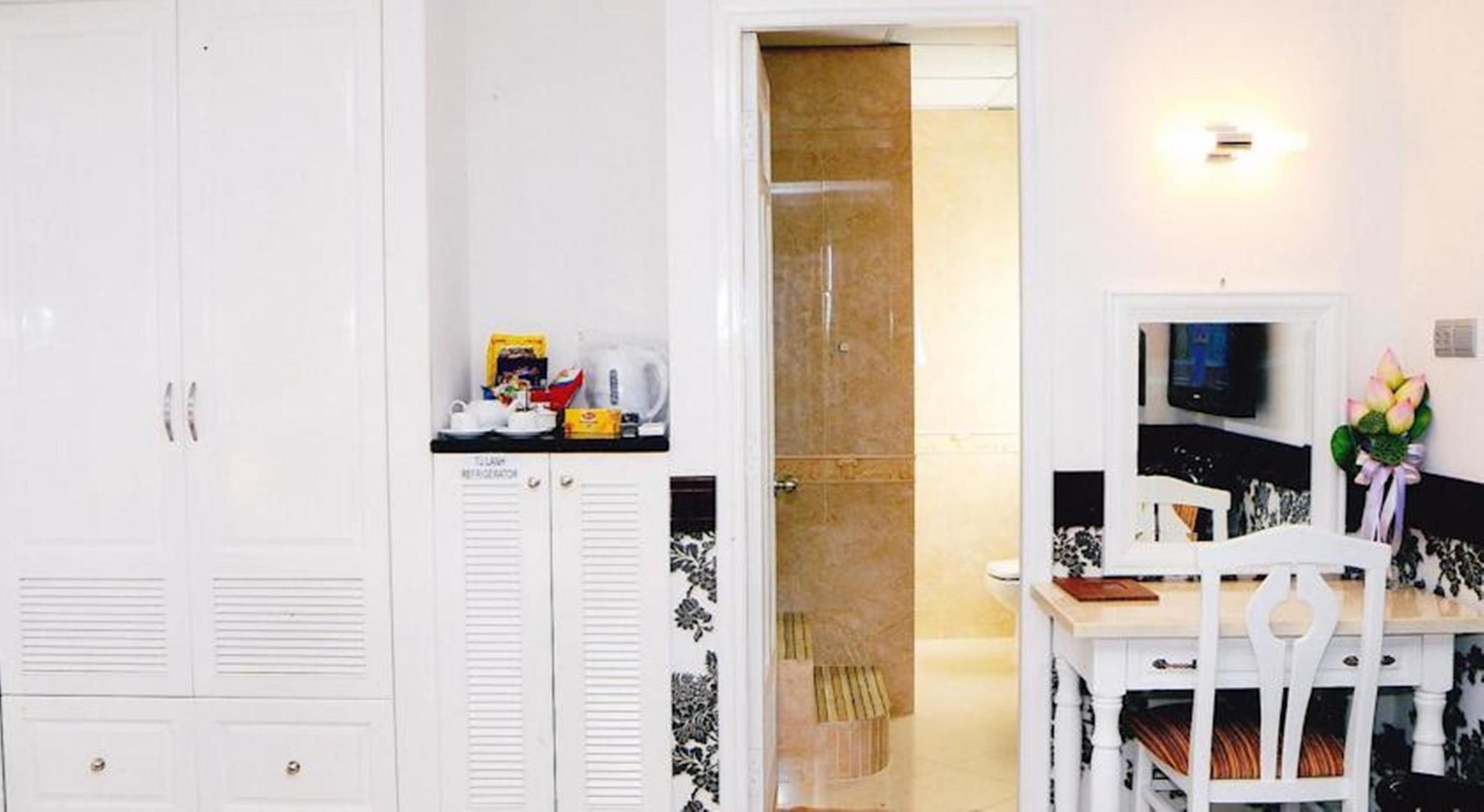 Hoang Thanh Thuy Airport Hotel 2 - Gan Am Thuc Dem Cho Hoang Hoa Tham Ho Chi Minh City Bagian luar foto