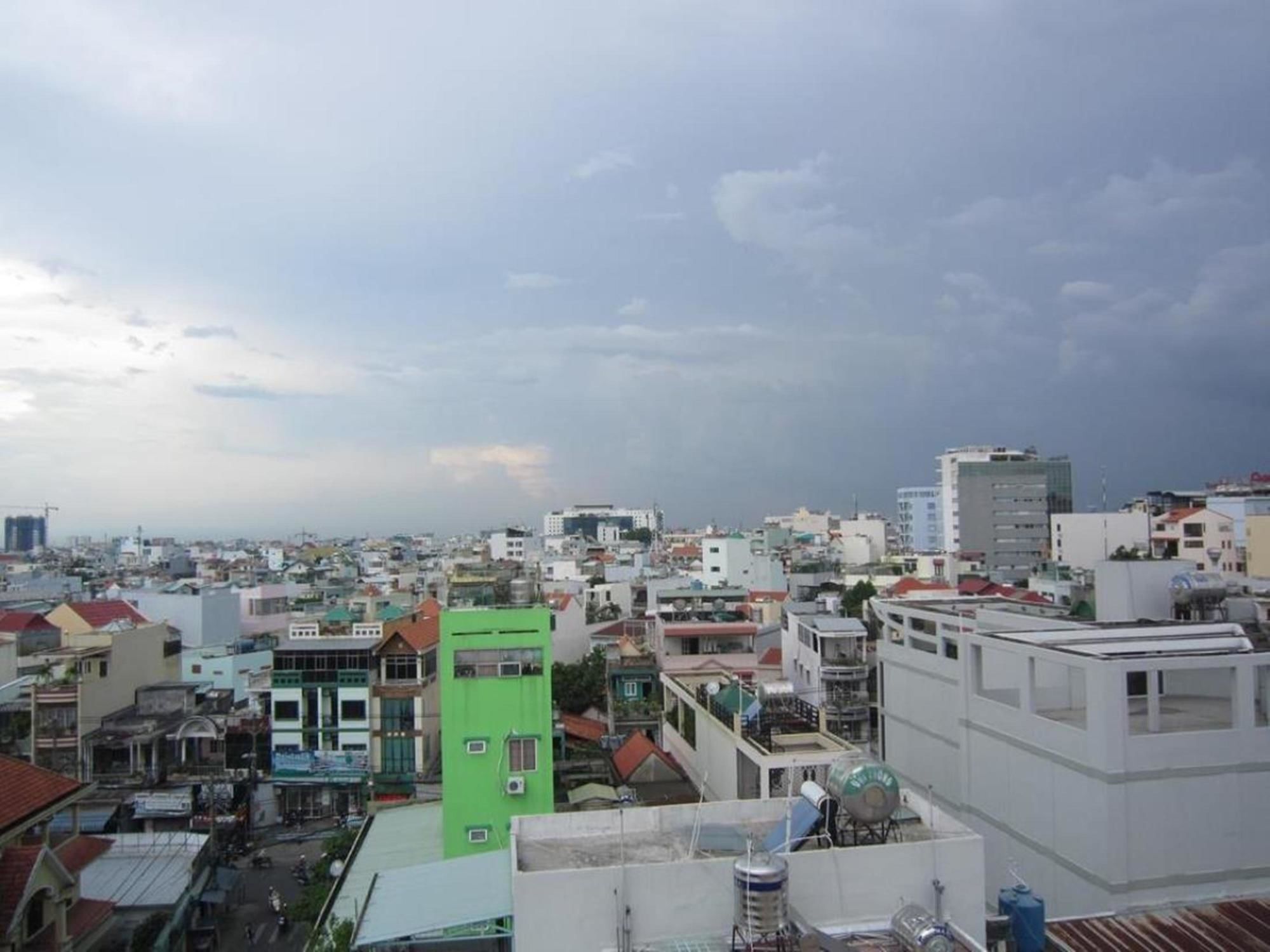 Hoang Thanh Thuy Airport Hotel 2 - Gan Am Thuc Dem Cho Hoang Hoa Tham Ho Chi Minh City Bagian luar foto