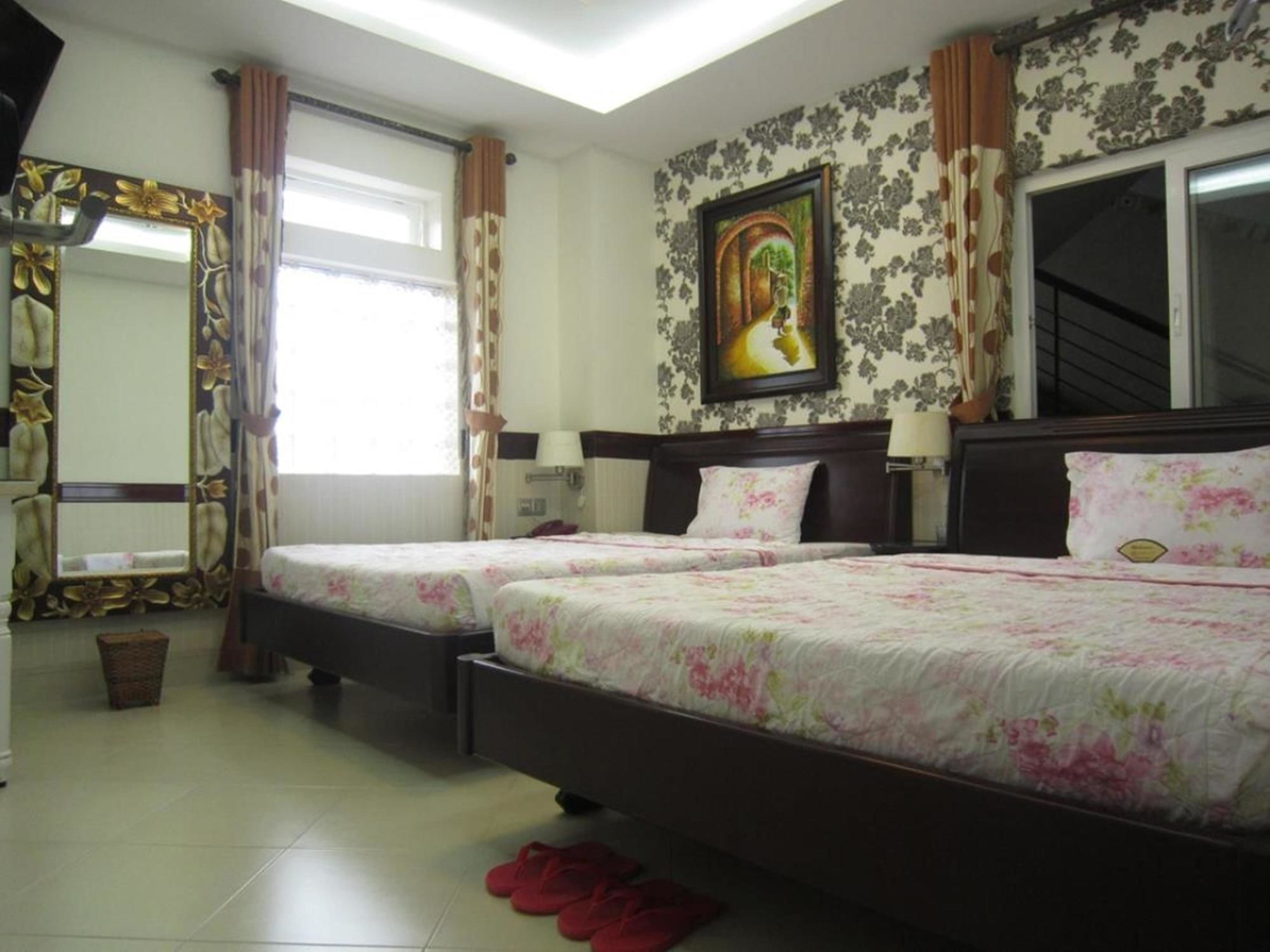 Hoang Thanh Thuy Airport Hotel 2 - Gan Am Thuc Dem Cho Hoang Hoa Tham Ho Chi Minh City Bagian luar foto